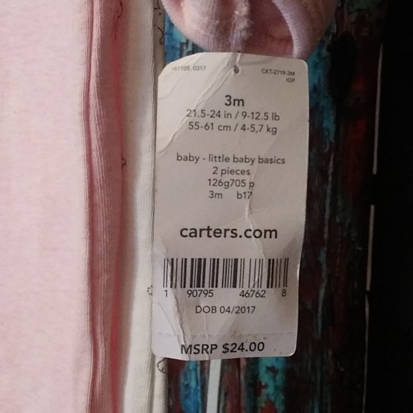 Infant girls layette set (2) - Picture 2 of 4